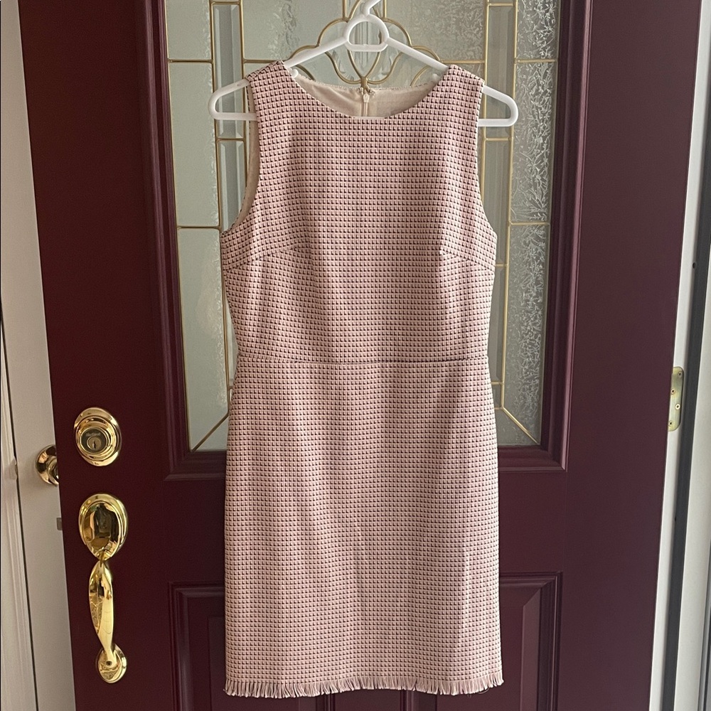 Elegant Pink Sleeveless Dress